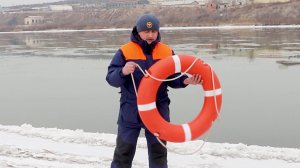 Онлайн-урок по безопасности . "Тонкий лед - средства спасения на воде "