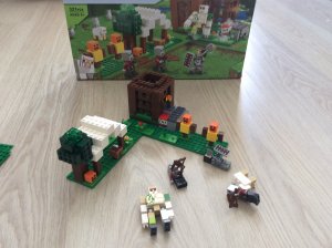 Лего Майнкрафт аванпост розбойников