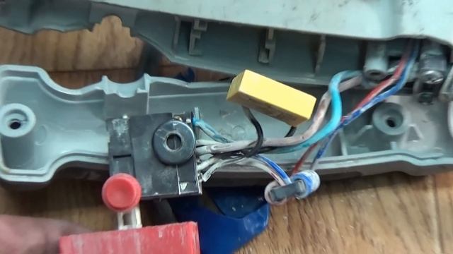 Перфоратор не включается смотреть онлайн