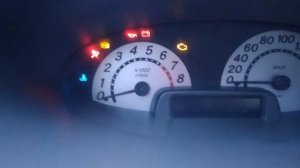 Ошибка абс и ручника Toyota Yaris 2001 года