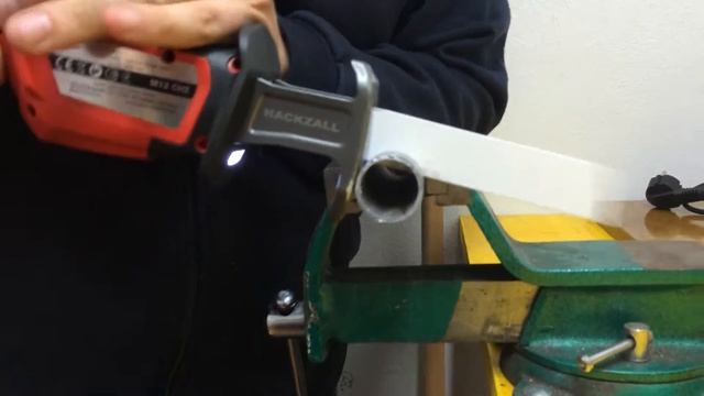 Milwaukee M12 FUEL Hackzall (CHZ/2520) stainless steel cut смотреть онлайн