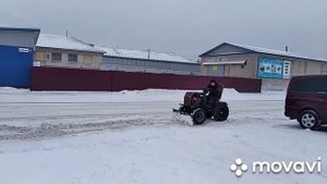 Минитрактор классика  с гидравликой чистит снег