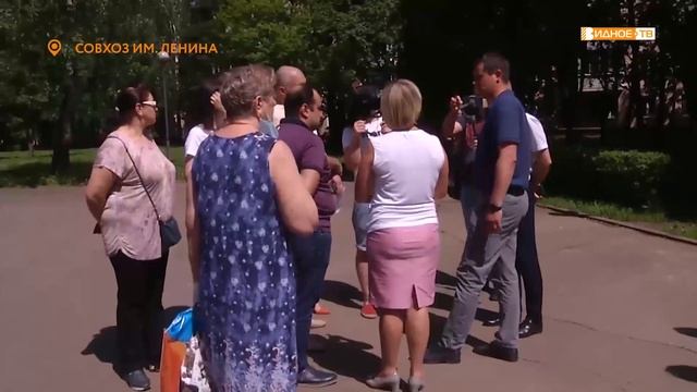 Начальник территориального отдела Картинский А.И. сделал обход поселка Совхоза имени Ленина смотреть онлайн