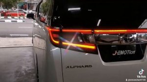 TOYOTA-VELLFIRE-2015-