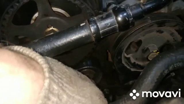 Хундай Акцент (выдавило сальник распредвала.меняю ГРМ.помпу.сальник распредвала.)