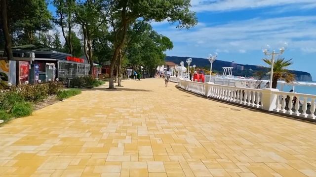 ДИВНОМОРСКОЕ! НУДИСТСКИЙ ПЛЯЖ и ФАКЕЛ! ПОКАЗЫВАЮ ВСЕ КАК ЕСТЬ. ЛЮДЕЙ ВСЕ БОЛЬШЕ! ПОГОДА 5.06.2023.