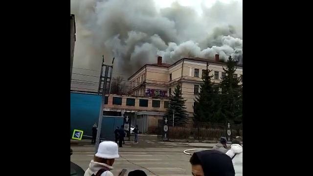 пожар в бывшем училище связи в Рязани 1 апреля 2022