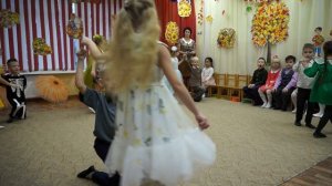 Осенний вальс "Чародей листопад" Музыкальный руководитель Зайцева Марина Владимировна #детскийсад