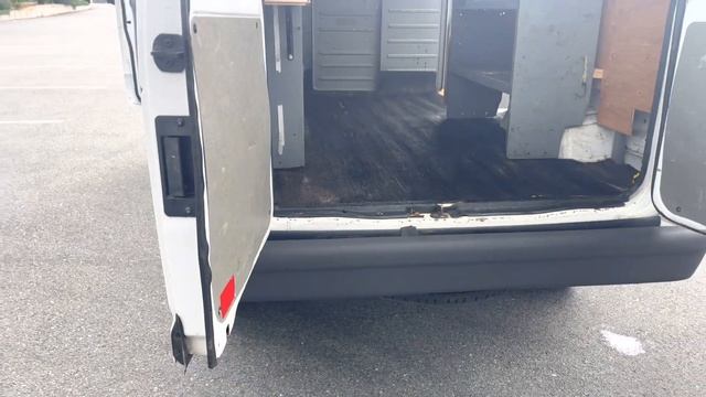 2013 Ford E-250 - Cargo Van (Quick Show) смотреть онлайн