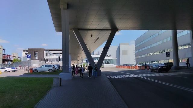 Прогулка по Москве: Мой путь от Московского областного суда, до метро, добрался до метро Мякинино.