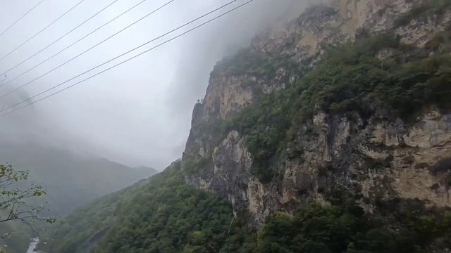 Экстремальная прогулка в горы.Голубое озеро. Горячий источник. смотреть онлайн