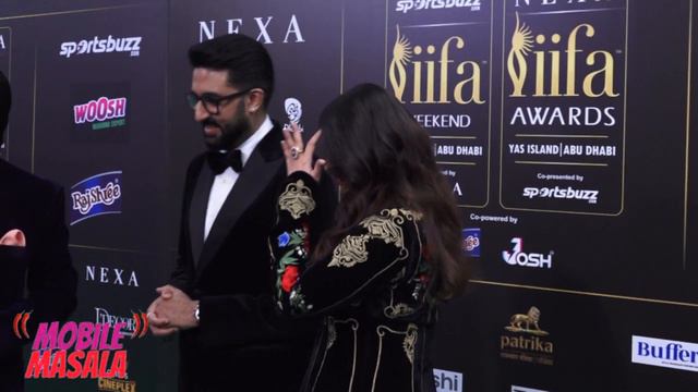 Abhishek Bachchan, Aishwarya Rai Bachchan, Arjun Rampal, Gabriella Demetriades at IIFA Awards