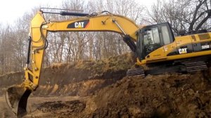 Гусеничный экскаватор Cat 325D