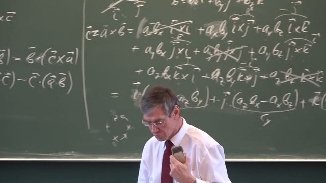 VL13 Prof. V.L. Popov Kinematik und Dynamik. Drehung in drei Dimensionen, Drehimpulssatz.