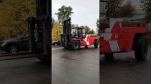 Демонстрация работы вилочного автопогрузчика Kalmar DCD280-LB