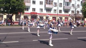 Пермь, парад на день города. Барабанщицы.