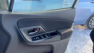 Обзор Toyota Vitz KSP130 V-1.0. Сравнение 2013 и 2019 года