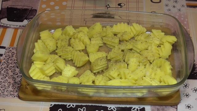 Карась Запеченый с Картофелем в Духовке.