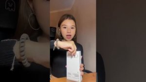 Милана Хаметова распаковывает iPhone 15  ???