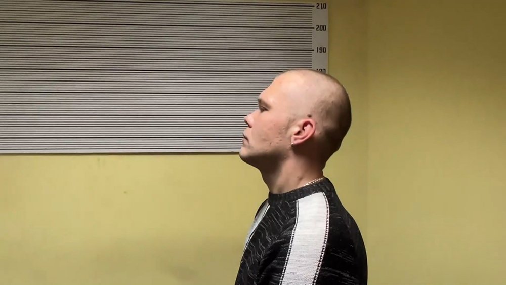 Нетрезвый мужчина порезал 27 покрышек у припаркованных машин в Химках / Город новостей на ТВЦ