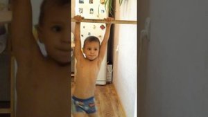 Подтягивание  Семён Жерноклеев 4.5 года Искитим