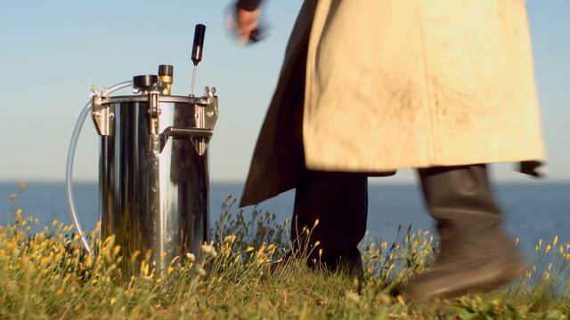 Егерь Кузьмич медитирует и автоклавирует смотреть онлайн