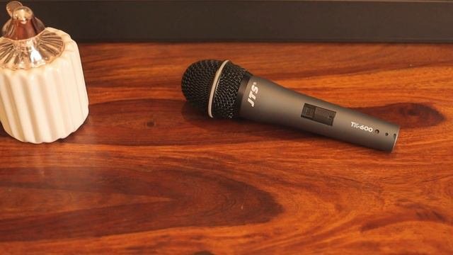Sennheiser XS1 Vs JTS Tk600 Head On (Best Budget Vocal Mic)