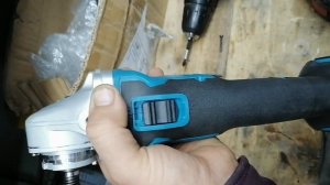 Обзор аккумуляторной болгарки из Китая и переделка под аккумулятор BOSCH