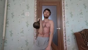 Жму гирю 16 кг. Прогресс за два месяца.