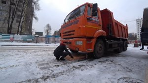 Как реагируют на девушку, когда приезжает на обьект на камазе