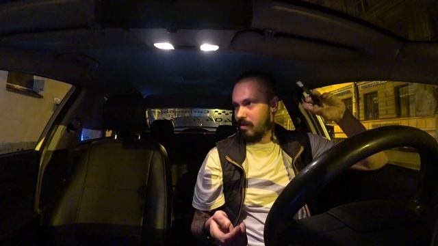 Такси Питер. Пьяные тёлочки в такси повелись на тачку.