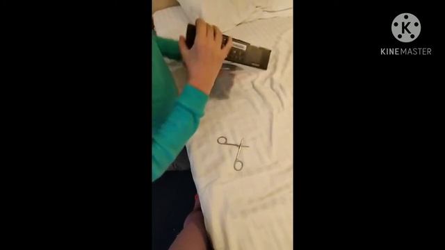 Уменя денрождене имне 11 лет и я роспоковайу наушники смотреть онлайн