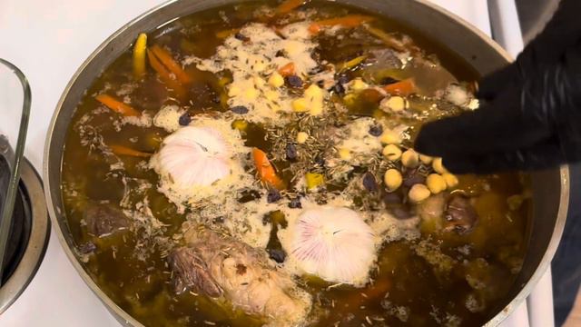 Наш папа приготовил Таджикский-Узбекский плов в США. Eastern Pilaf. #ЖИЗНЬВСША