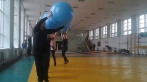 Танец с мячами в пед.институте