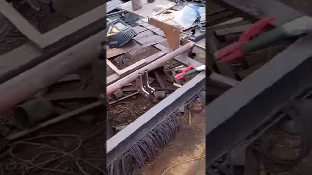 Изготавливаю фаркоп для Ford Escape смотреть онлайн