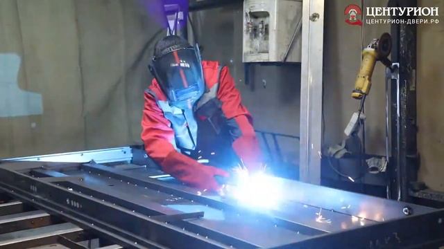 Компания «Центурион» – производит стальные надежные двери смотреть онлайн