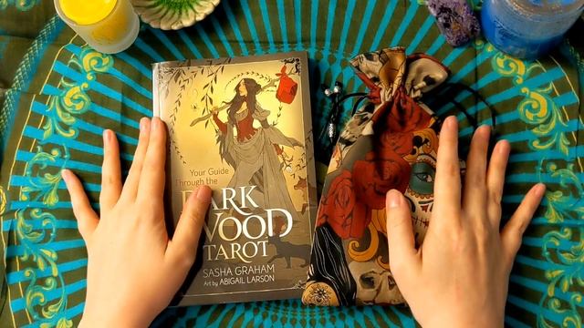 July 2020 Favorites: Tarot and Oracle Decks, Stickers, Candles, Silliness, and More! смотреть онлайн