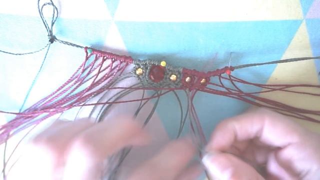 DIY macrame jewelry | How to make a tribal macrame necklace with beads