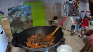 ФАСОЛЬ ЛИМА (Гигантес)  С ГОВЯДИНОЙ, ну очень вкусно.