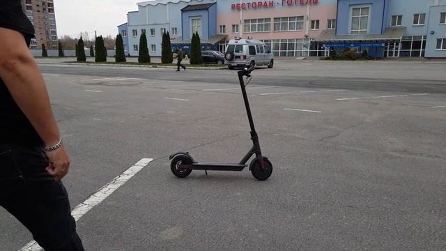 Протез стегна, катання на електросамокаті \ hip prosthesis смотреть онлайн