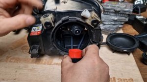 Mazda 6 xenon HID headlight D2S bulb replacement & change Mazda6 - PART 3