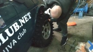 Ставим резину на Боевую НИВУ | Silverstone mt-117 xtreme 31x10.5 r15