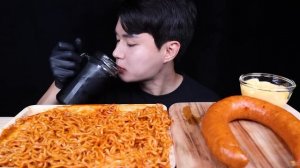 핵 불닭볶음면 킬바사 소시지 치즈소스 먹방ASMR SPICY FIRE NOODLES & KIELBASA SAUSAGE ソーセージ プルダックポックミョン eating sounds