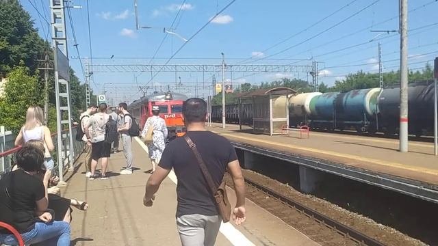 Электропоезд ЭД2Т-0020 сообщением Балакирево - Москва-Ярославская