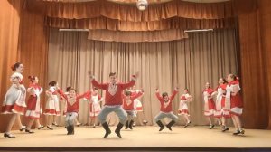 Образцовая хореографическая студия "Ассорти". Русский народно-стилизованный танец "Маков цвет"