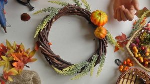 Осенний венок на дверь. Мастер-класс