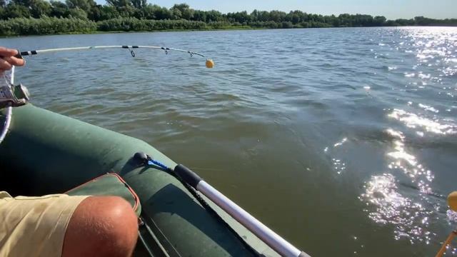 Рыбалка на кольцо (яйца)с лодки на Ахтубе 2021. смотреть онлайн