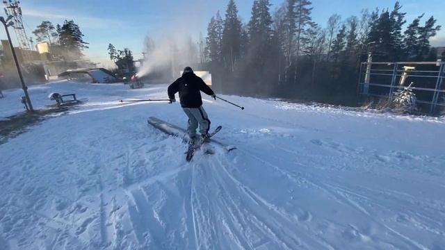 Открыл сезон в Петербурге | Игра «SKI» с Вадосом Рудаковым | Красное озеро смотреть онлайн