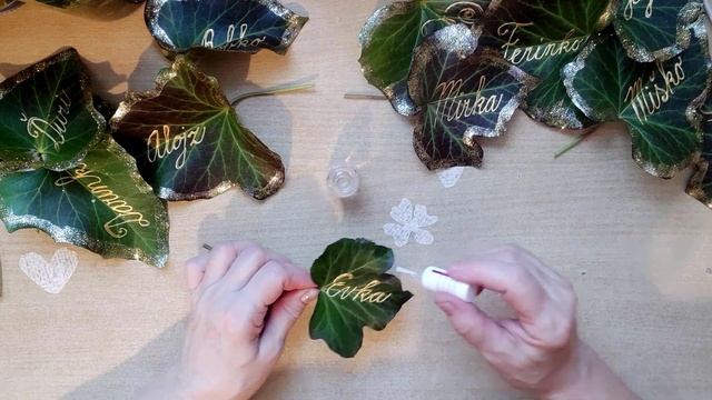 Menovky na stôl (list brečtanu) смотреть онлайн