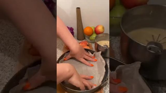 Яблочная шарлотка смотреть онлайн